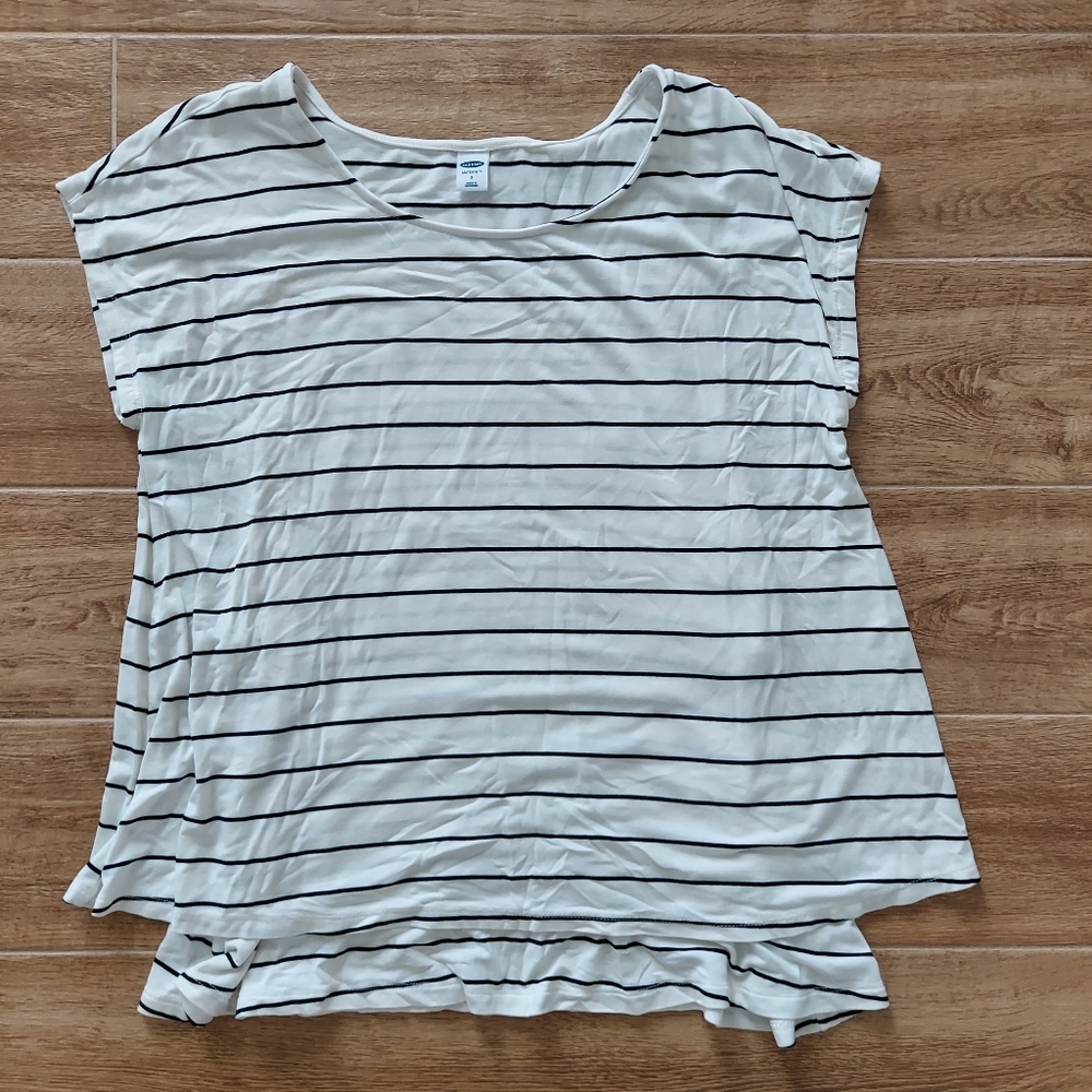 Old Navy Nursing-friendly Striped Top